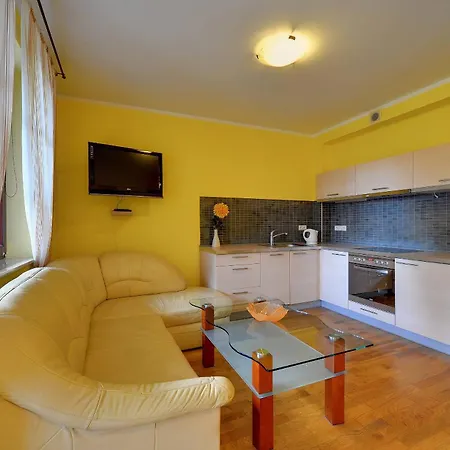 Komfortowe Sun Seasons 24 W Karpaczu Z Balkonem By Renters Apartamento Karpacz