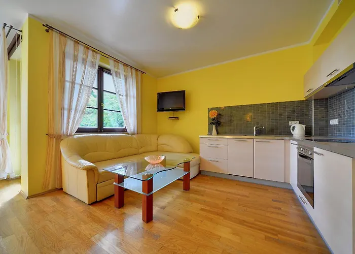 Appartement Komfortowe Sun Seasons 24 W Karpaczu Z Balkonem By Renters Karpacz