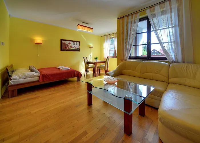 Komfortowe Sun Seasons 24 W Karpaczu Z Balkonem By Renters Karpacz