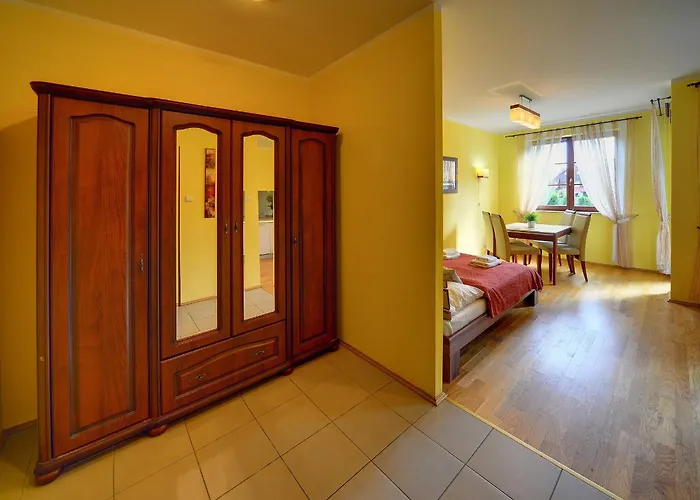 Appartement Komfortowe Sun Seasons 24 W Karpaczu Z Balkonem By Renters Karpacz